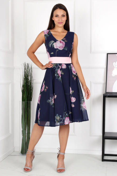 kaiken ikäisten naisten ja nuorten vaatteiden tukkumyynti Puolan valmistajalta